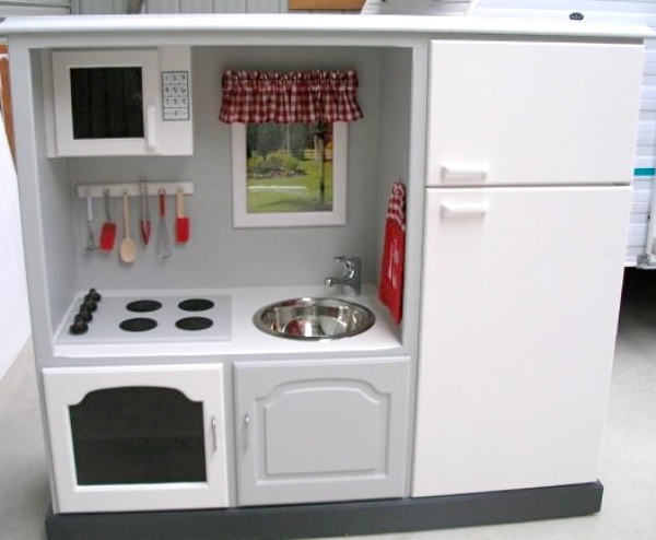 play kitchen for small apartment