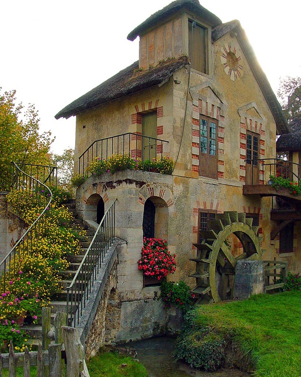 Most Beautiful Storybook Cottage Homes | Home Design, Garden