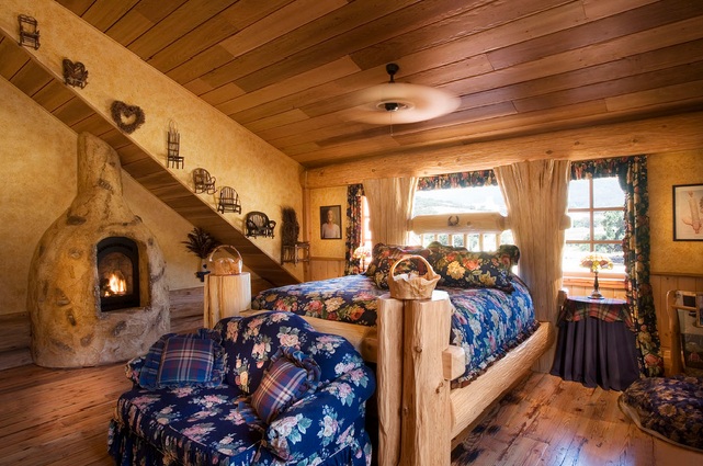 California-Luxury-Home-bedroom