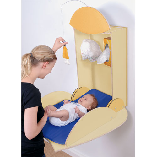 creative-wall-mounted-baby-changing-tables-8