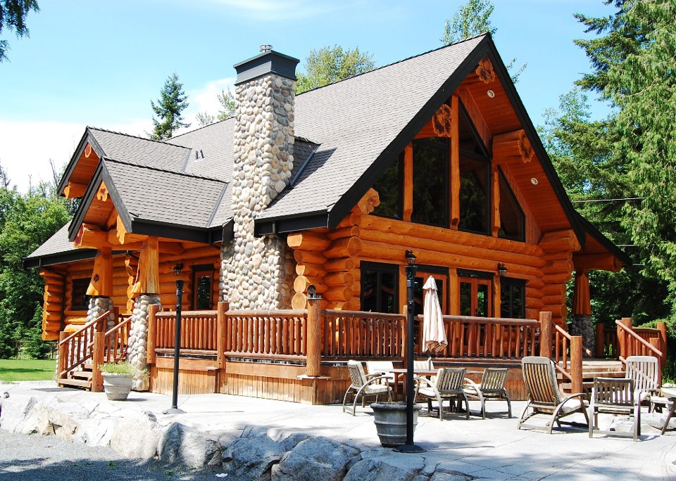 log-homes-and-log-cabins-kitchen-project1
