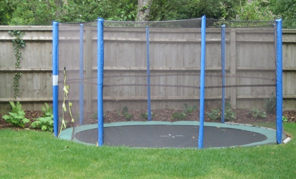 sunken-trampoline-1