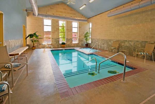 Indoor-Swimming-Pool-Design-6