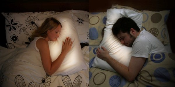 Long-Distance-Relationship-Pillow