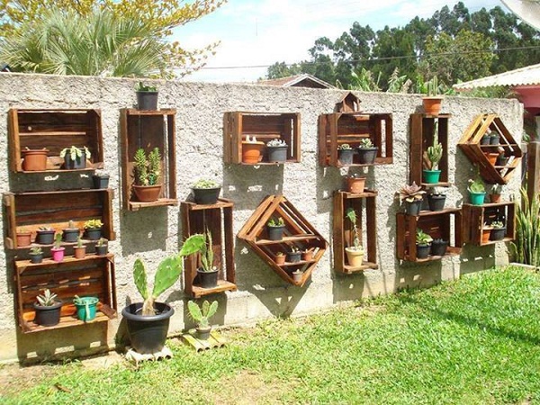 Use Old Crates To Decorate Your Garden