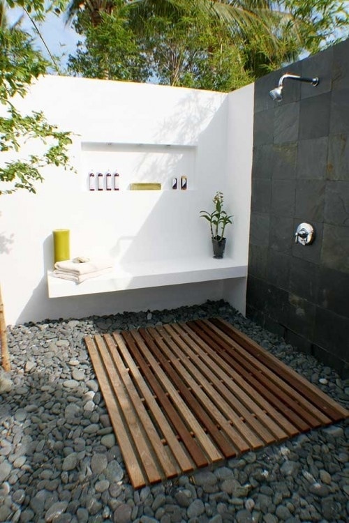 outdoor-bathroom-designs-15
