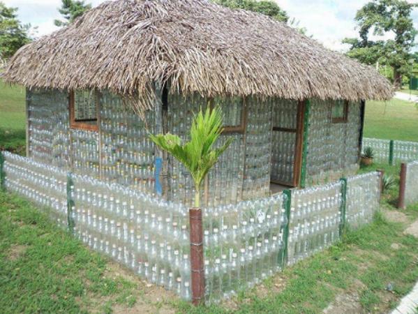 Amazing-Plastic-Bottles-House
