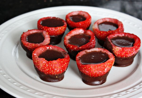 Chocolate-Strawberry-Shots