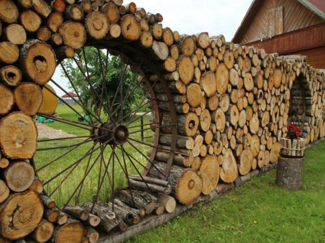 Log-Fence