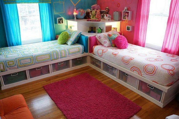 Twin store corner beds