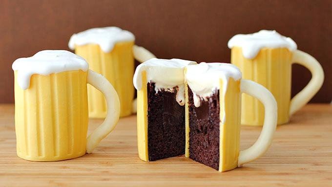 3-beer-mug-cupcakes