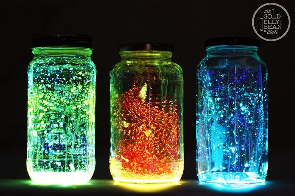 Glow-In-The-Dark-Mason-Jars