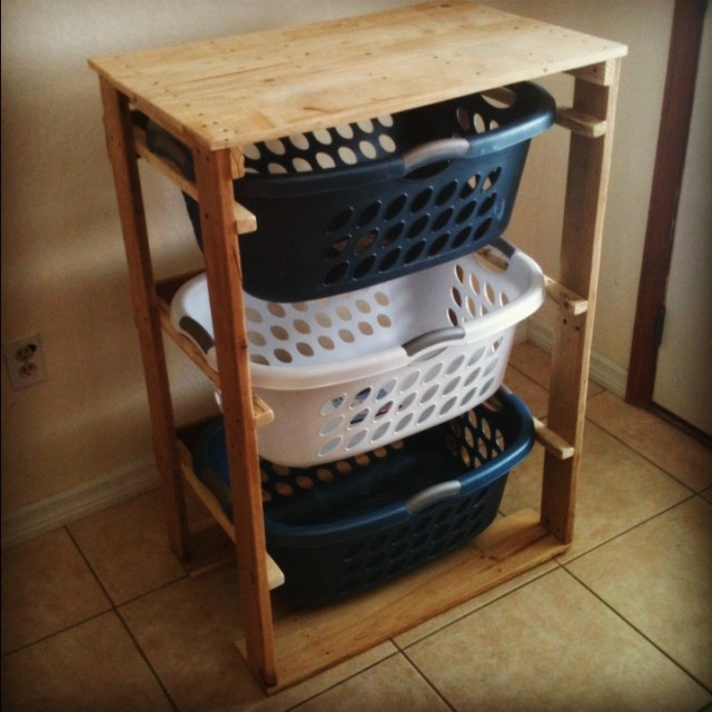 Pallet-Laundry-Basket-Dresser