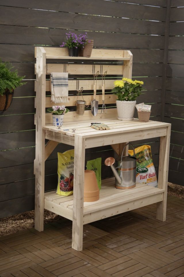 potting-bench