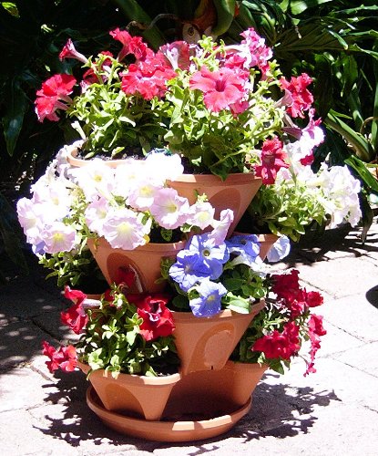 stacking-planters-with-watering-system-7