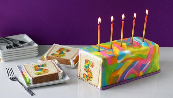 rainbow-surprise-cake