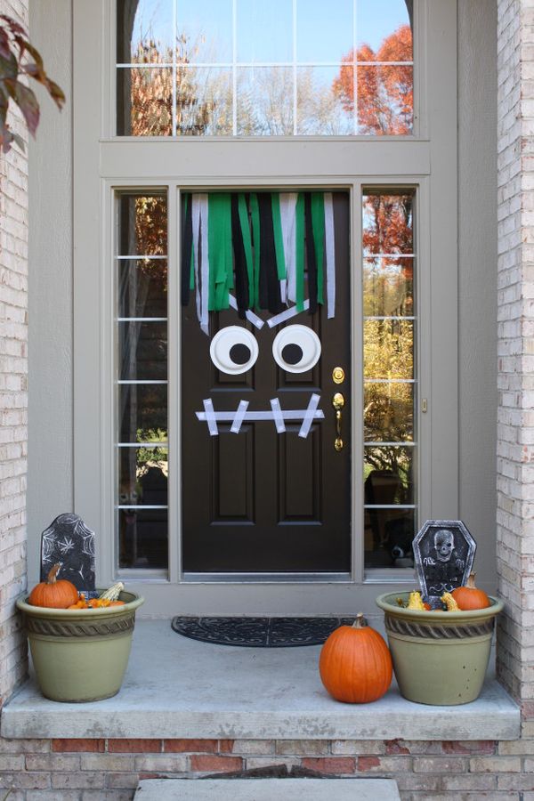 halloween-front-door-1