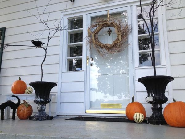 halloween-front-door-10