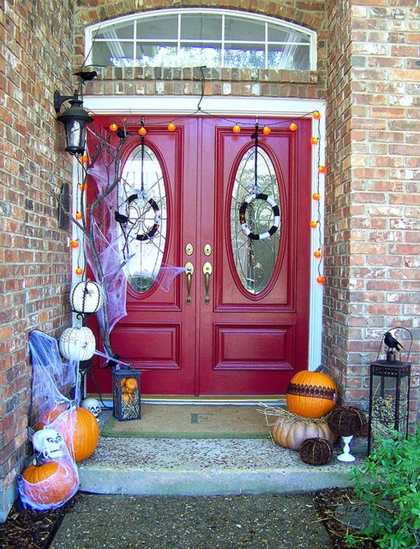 halloween-front-door-12