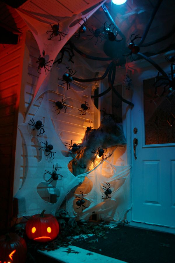 halloween-front-door-9