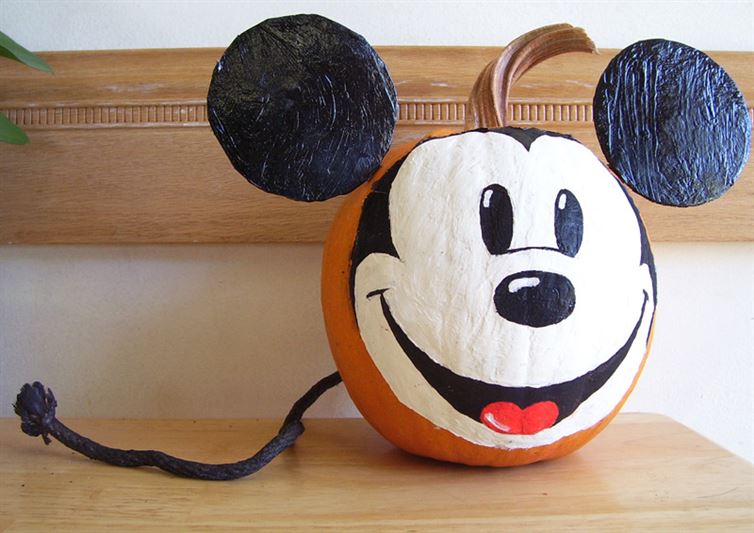 Disney-Inspired-Pumpkins-5