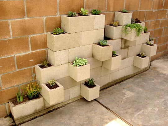 decorate-with-concrete-blocks-13