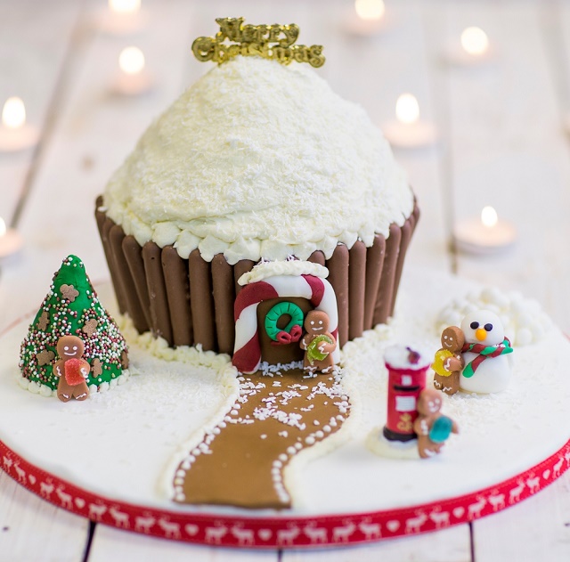 Giant-Christmas-Cupcake