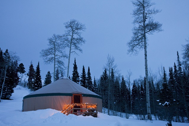 Yurts-Living-in-the-Round-1