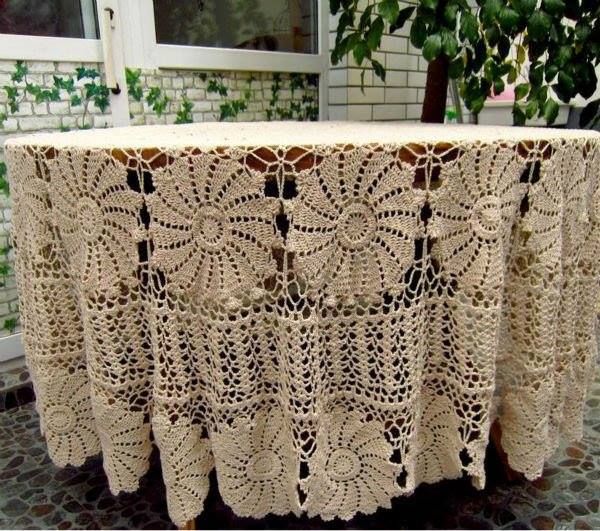Vintage-Handmade-Crochet-Tablecloth-2