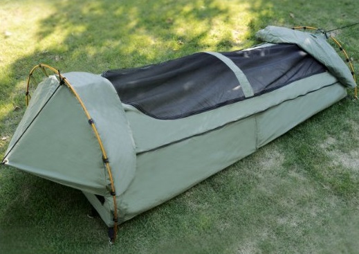 tent-and-sleeping-bag-4