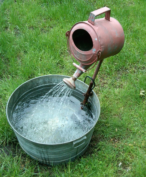 watering-can-fountain