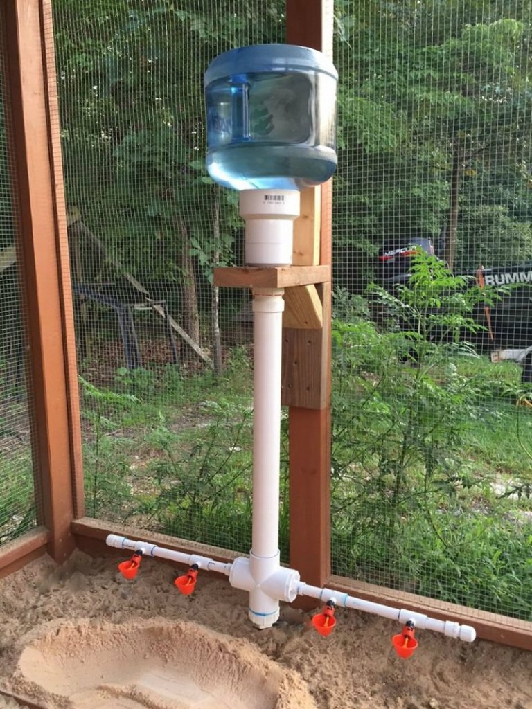 10 Chicken Water Station Ideas | Home Design, Garden & Architecture ...