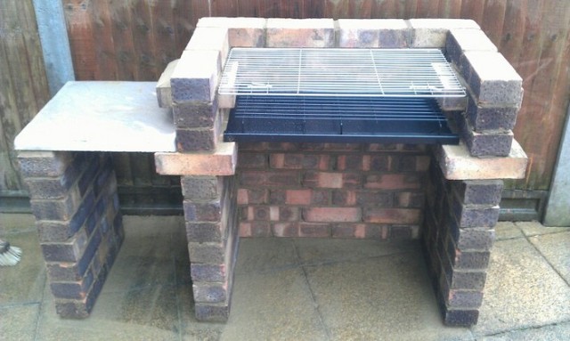 DIY-Brick-Barbecue-12