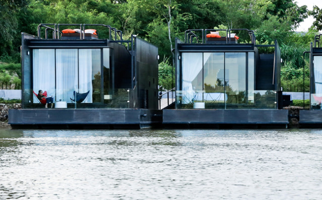 Eco-Friendly-floating-prefab-homes-18