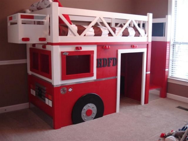 Fire-Truck-Bunk-Bed-7