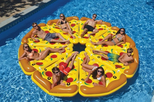 pizza-slice-pool-float-1