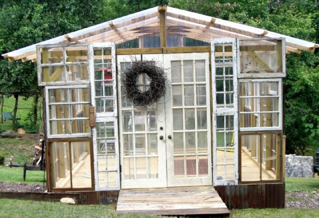 greenhouse-made-from-old-windows-6