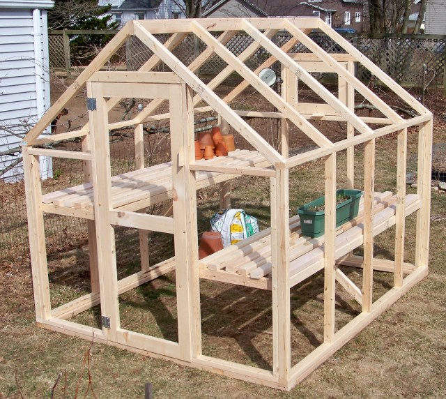 simple-greenhouse-3