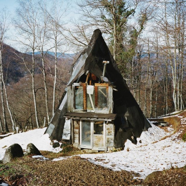 living-off-grid-all-over-Europe-6
