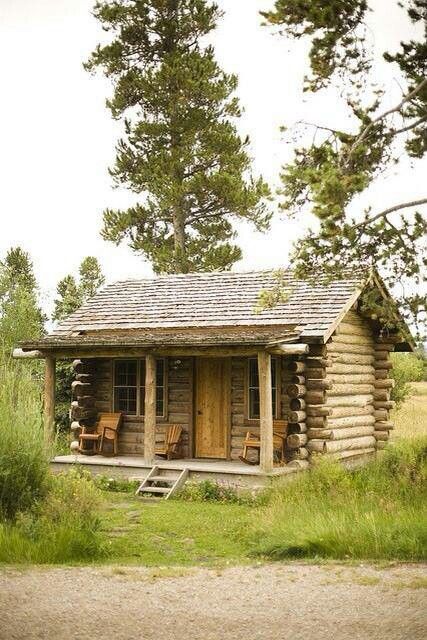 beautiful-small-cabins-in-the-middle-of-nowhere-2