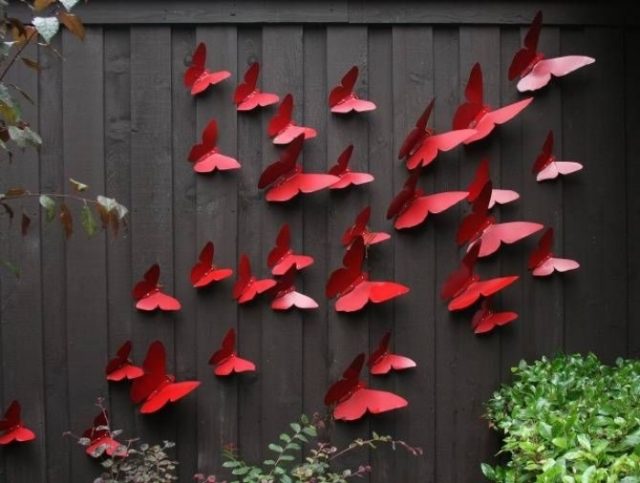 DIY-Fence-Decoration-Ideas-5