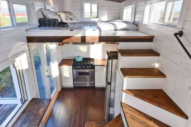 home-on-wheels-with-clever-design-10