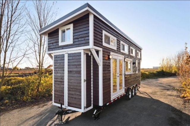 home-on-wheels-with-clever-design
