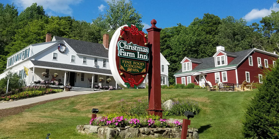 There’s an Inn Where It’s Christmas Year-Round and It’s Magical | Home ...