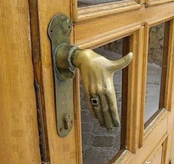 https://goodshomedesign.com/wp-content/uploads/2020/11/hand-door-handle-1.jpg