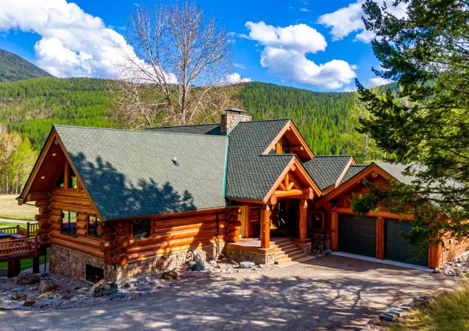 Beautiful Log Home In Montana | Home Design, Garden & Architecture Blog ...