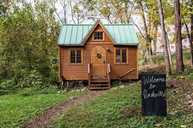 Vintage and Contemporary Features Mix Within Tiny Wooden Cabin in Nashville’s Woods