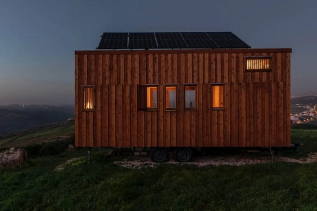 View of The Timber Craftsmanship On This Off-Grid Tiny Home Is Its Aesthetic ...
