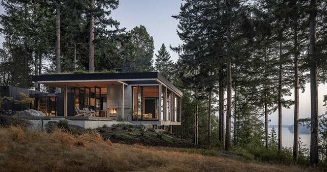This Cedar-Clad Beach House Is The Ultimate Summer Home