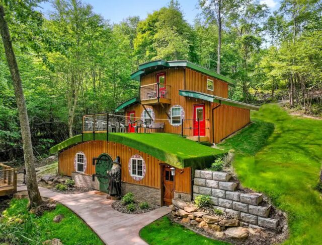 Ohiopyle Hobbit House